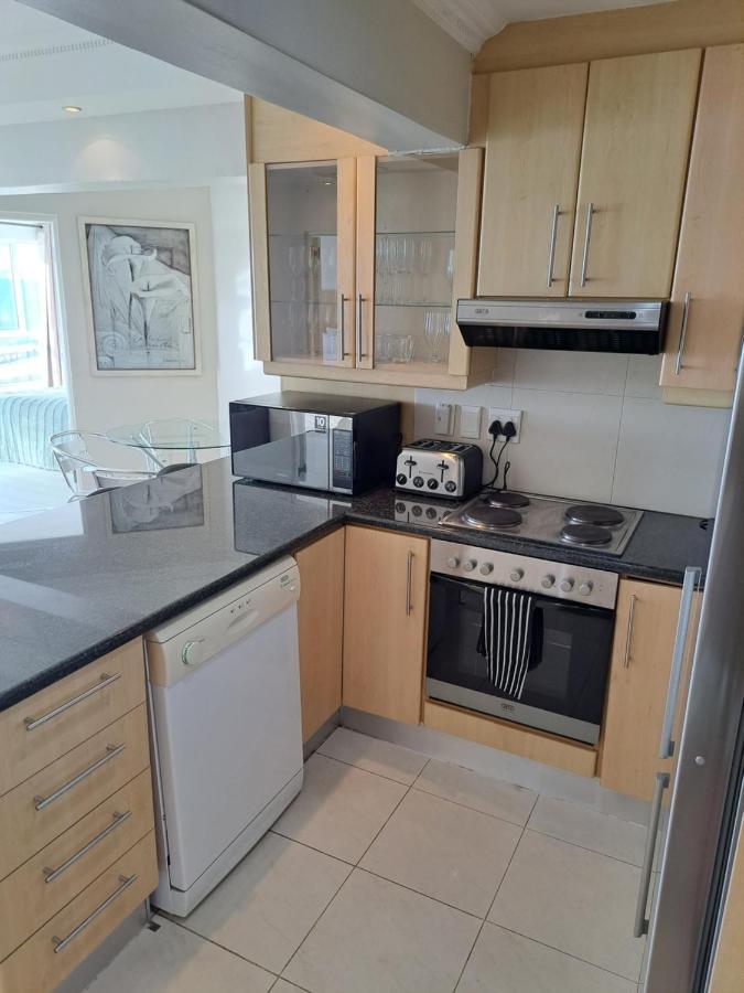 3 Bedroom Sea Facing Family Apartment Cape Town Moullie Point 외부 사진